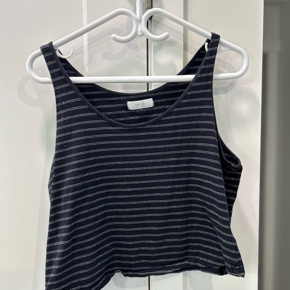 Oak & Fort Tank - Picture 3 of 3